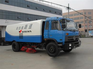 東風153掃路車