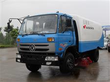 東風145掃路車